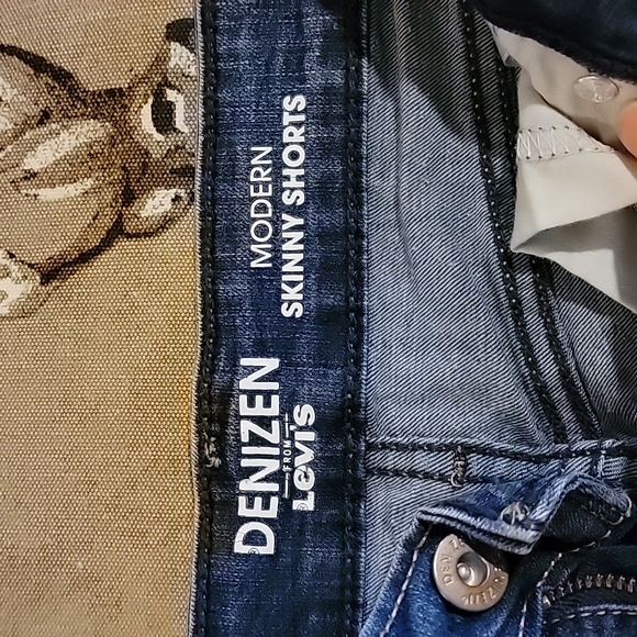 Levis skinny shorts womens - Picture 2 of 4